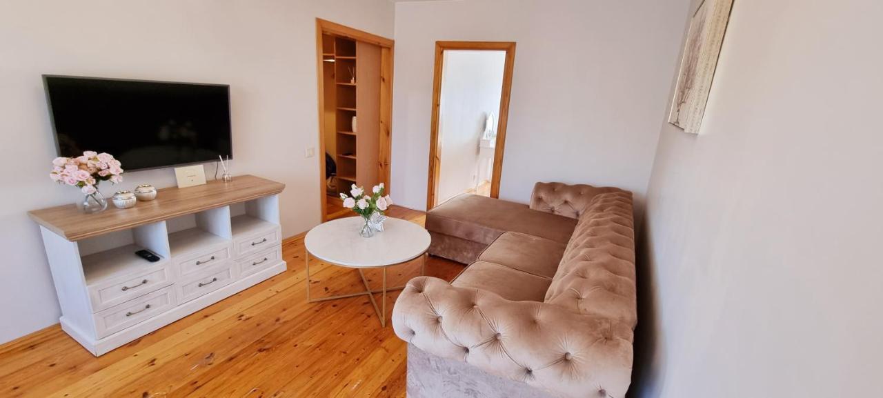 Jaukus Apartamentai Miesto Centre Šiauliai Buitenkant foto